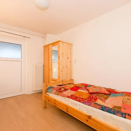 Bright With Terrace In Holiday home *
